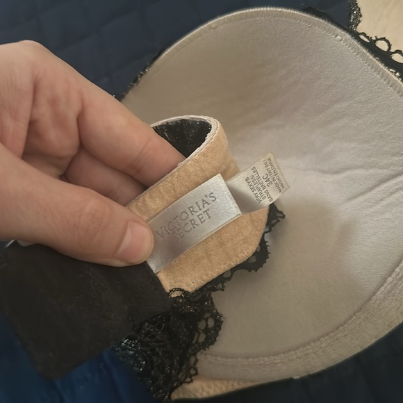 Victorias Secret Lot of 4 Bras 34C Very Sexy Dream Angels - Picture 4 of 5